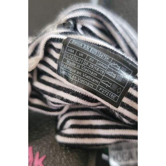 CLEARANCE NWT Sling Back Flip Flop Sandals Black/White Striped Girls 11-12 - Picture 6 of 6